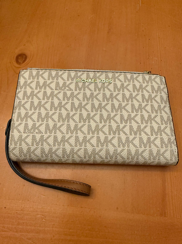 Michael Kors wallet - used 1 or 2 times