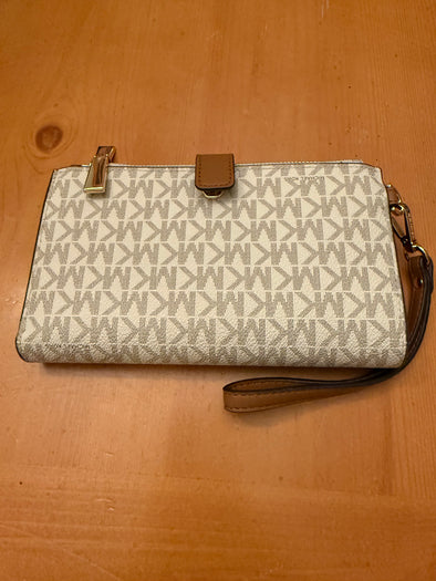 Michael Kors wallet - used 1 or 2 times