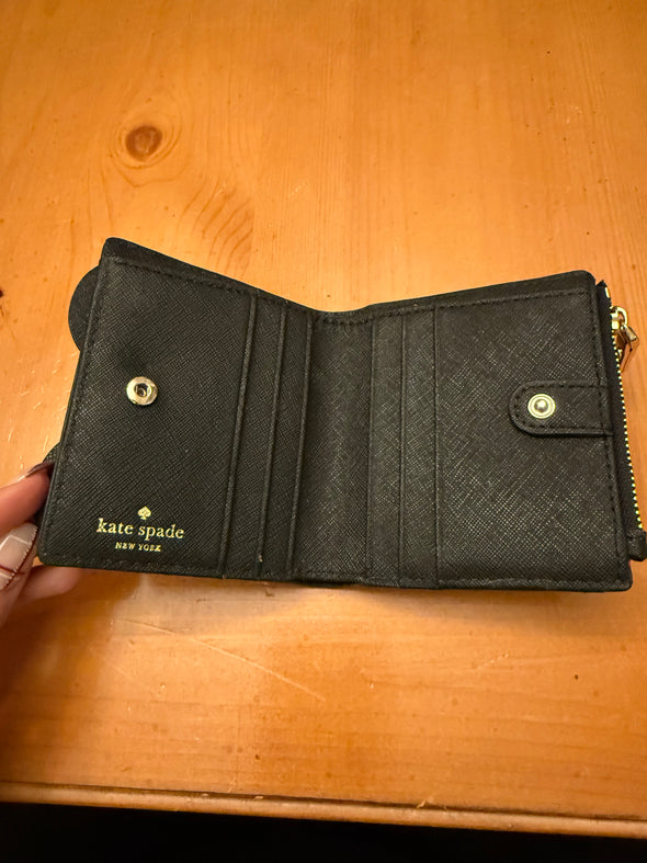 Kate Spade Minnie Wallet - Used 1or2 times