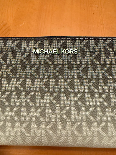 Michael Kors black/white faded wallet - rarely used