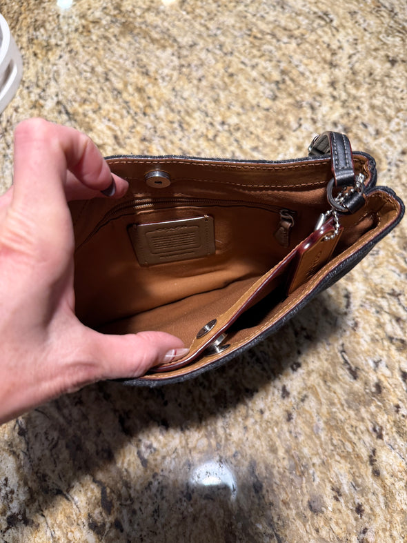 Coach small shoulder bag - used 1-2 times